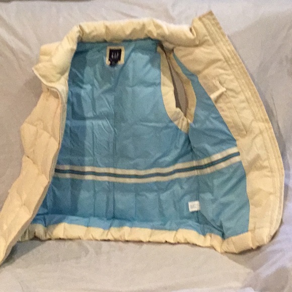 GAP Vest - Picture 7 of 8